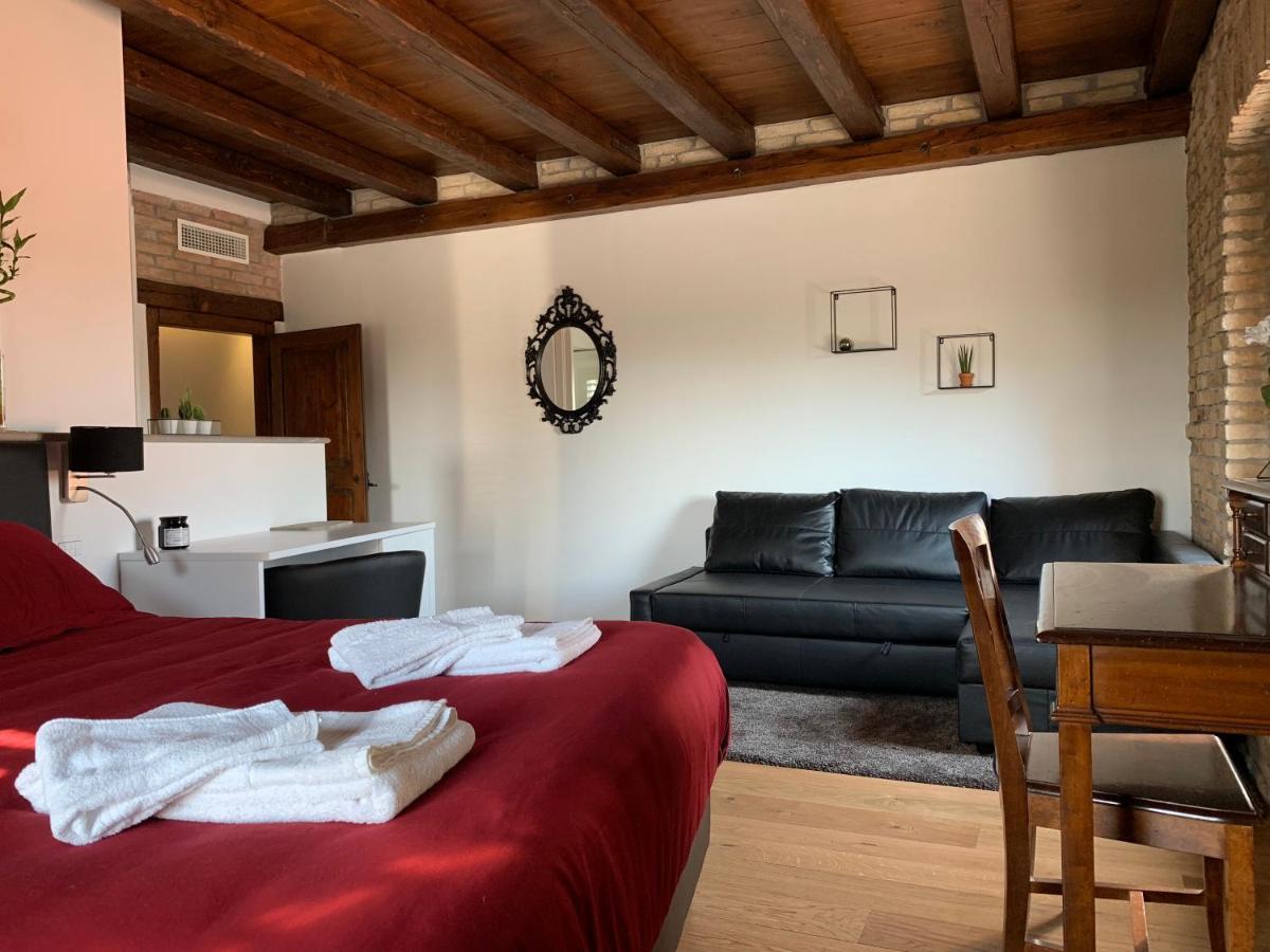 B&B La Corte Dei Vizi Clauiano 外观 照片