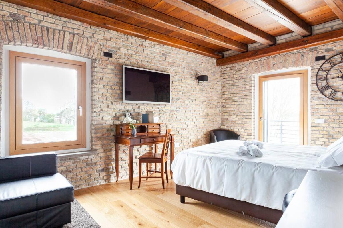 B&B La Corte Dei Vizi Clauiano 外观 照片