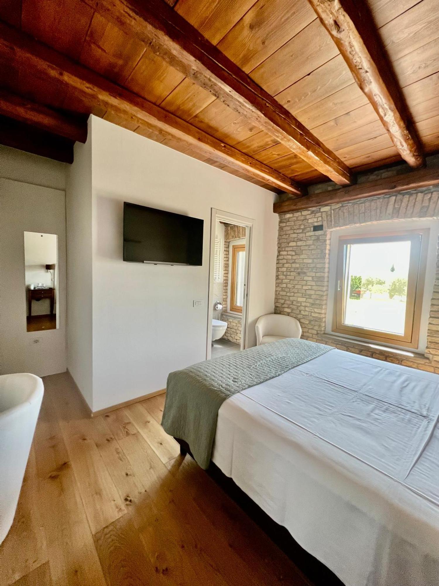 B&B La Corte Dei Vizi Clauiano 外观 照片